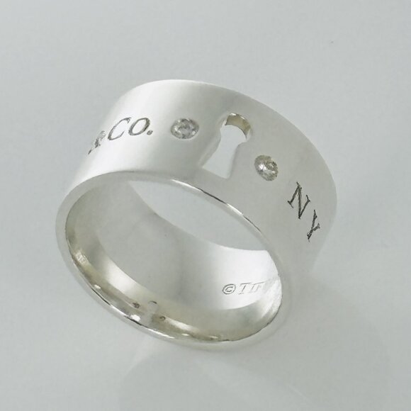 Size 4.5 Tiffany NY New York Keyhole Diamond Wide Band Ring in Sterling Silver - Picture 1 of 7